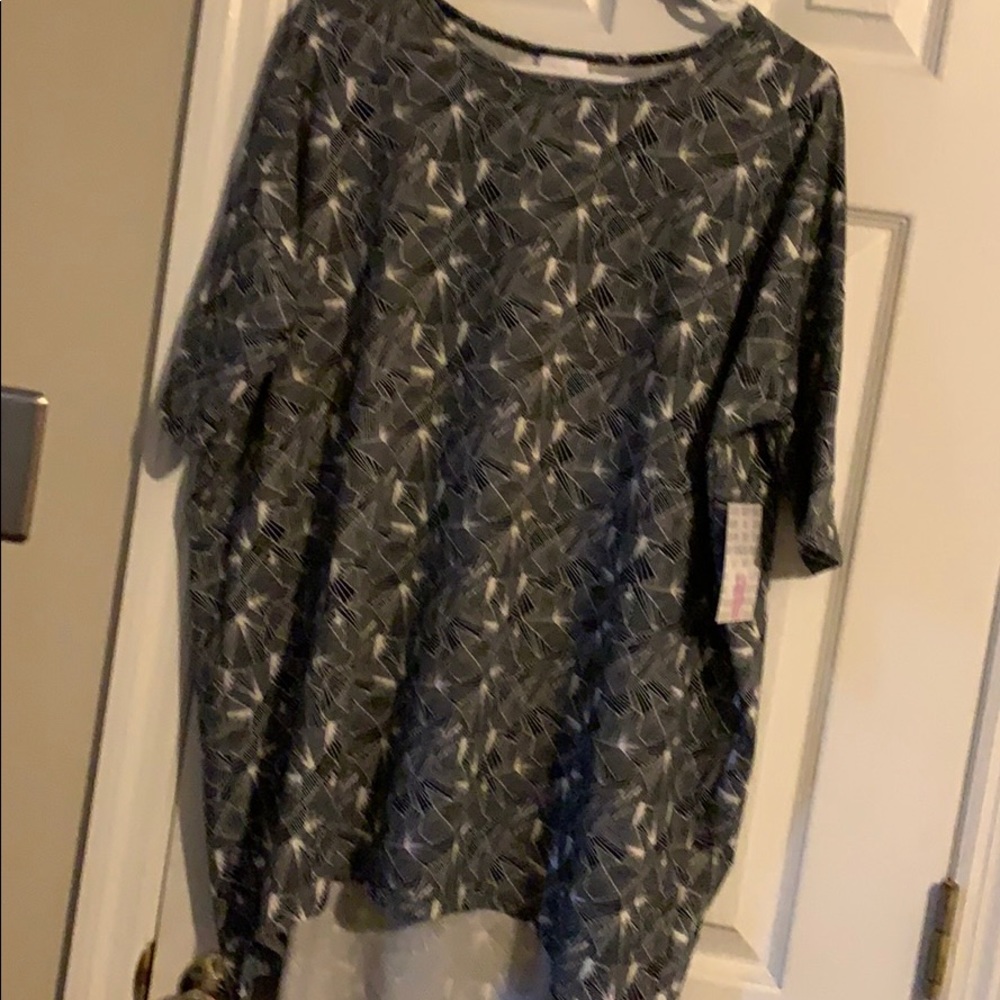 LulaRoe Medium Irma